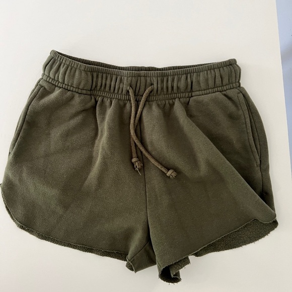 wild fable Pants - WILD FABLE Women’s Olive Green Sweatpants Lounge Shorts - M